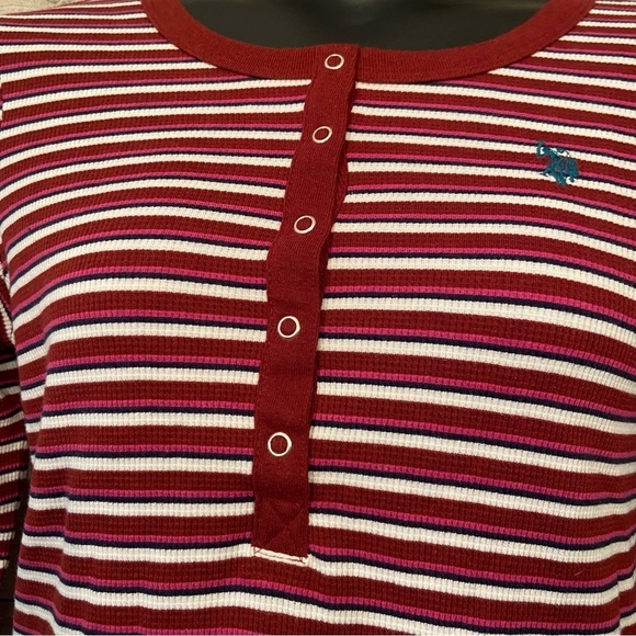 U.S. Polo Assn. women’s red‎ & white striped long-sleeved top  in size large - Picture 5 of 9
